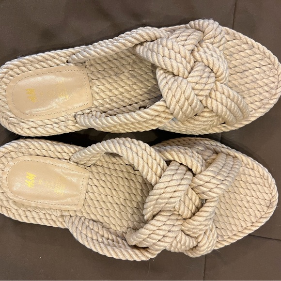 H&M Rope knot slides women’s size 11 - Picture 1 of 3